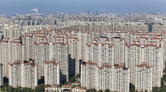 Trung Quốc ngập trong khủng hoảng dư thừa: Thực trạng của nền kinh tế thứ hai thế giới